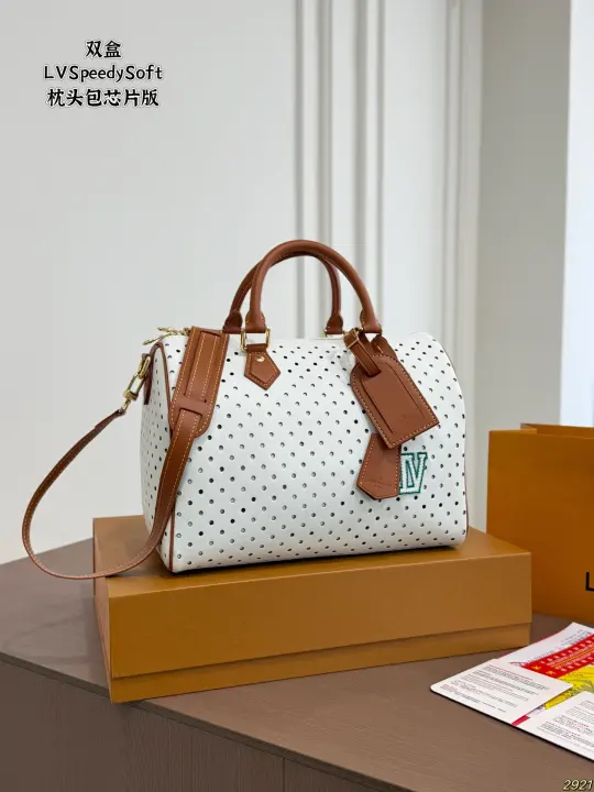 Louis Vuitton（LV） size：23 x 17 x 9.5cm--13