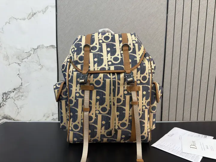 Dior size： 38 x 43 cm--16