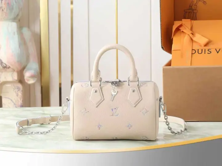 Louis Vuitton（LV）size：20.5*13.5 *12cm-05