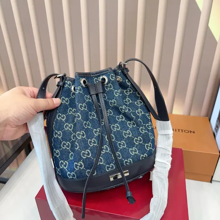 Louis Vuitton(LV) size：31x28x17cm--23