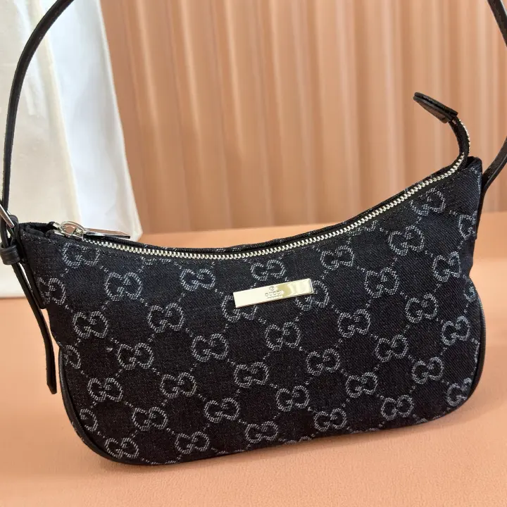Gucci size：22 × 14 × 5.5cm--62