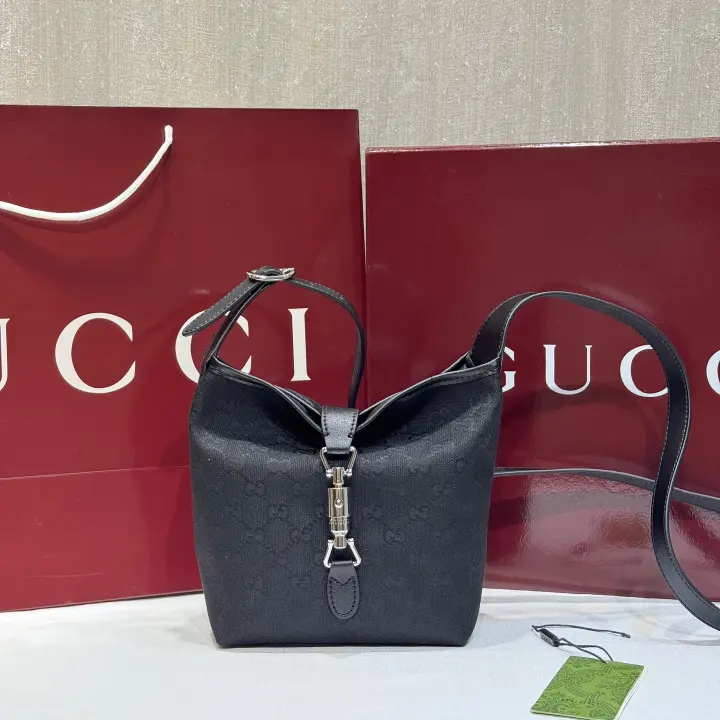 Gucci size：26 x 20 x 10cm--50