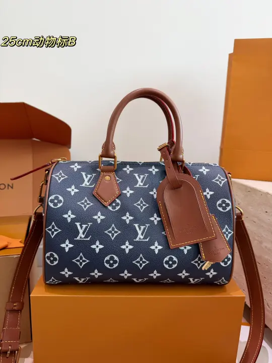 Louis Vuitton(LV)  size：25*30cm--29