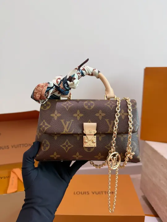 Louis Vuitton(LV)  size：20*12cm--28