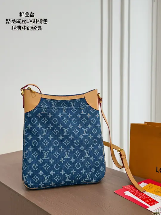 Louis Vuitton（LV） Size:28×32cm--61