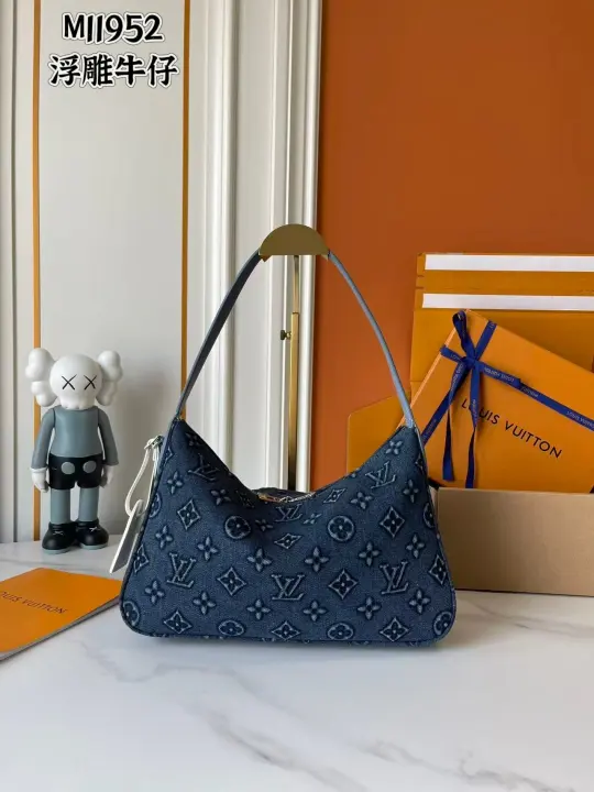 Louis Vuitton（LV） Size: 32.5x22x9cm--82