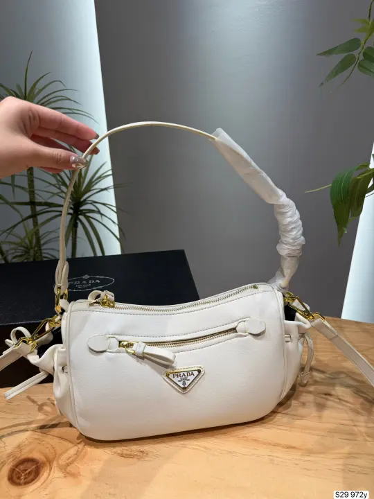 Prada Size: 26*17cm--05