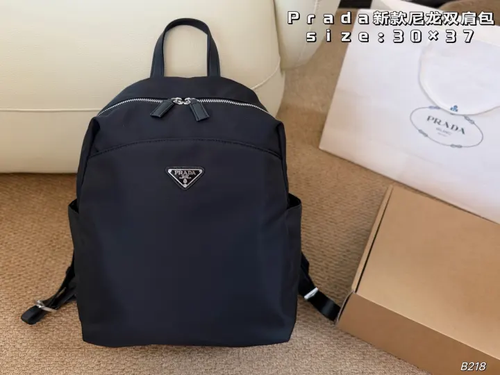Prada Size: 30*37cm--10