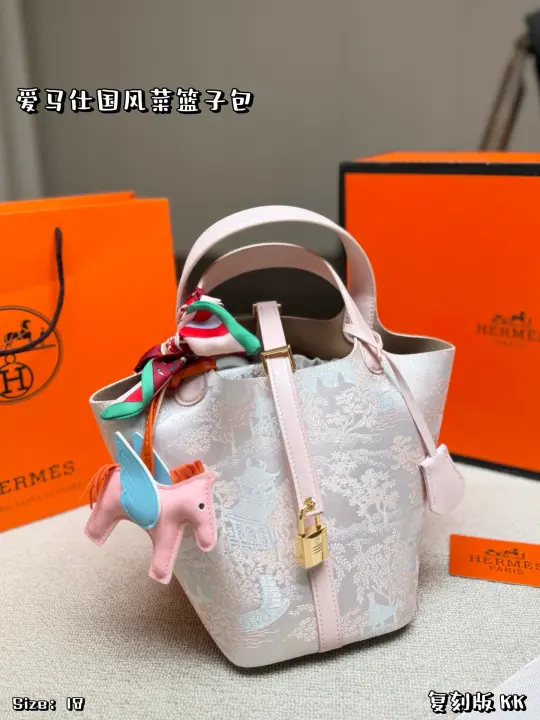 Hermès  Size：18x20cm--26