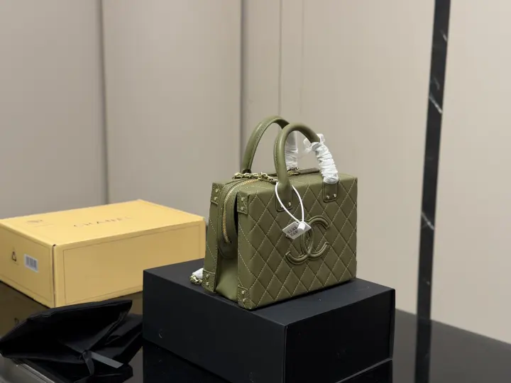 Chanel size：21*15cm--74